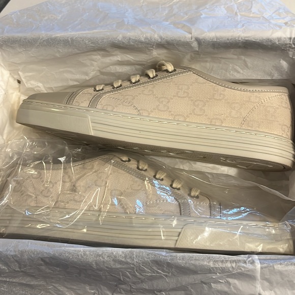 Gucci Canvas Sneakers - Picture 2 of 5